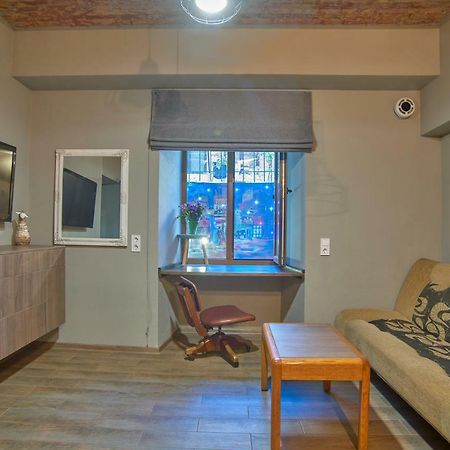Apartment Weekend Одесса Экстерьер фото